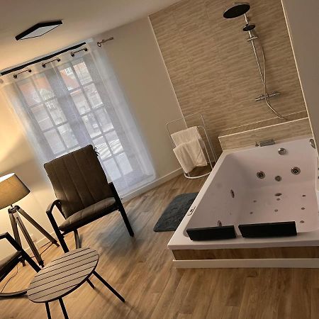 Magnifique Loft 35M2 Jacuzzi Rvb Night 1 Hotel Amiens Exterior photo