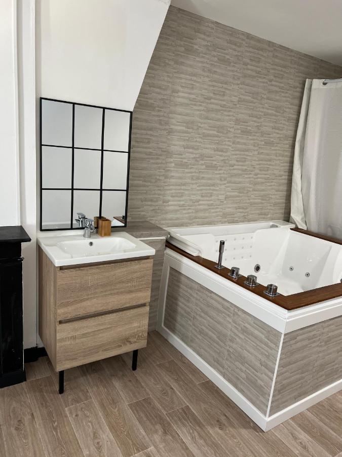 Magnifique Loft 35M2 Jacuzzi Rvb Night 1 Hotel Amiens Exterior photo