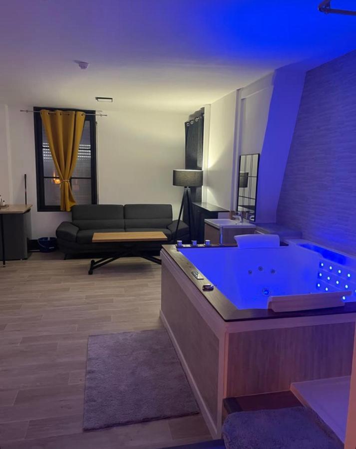 Magnifique Loft 35M2 Jacuzzi Rvb Night 1 Hotel Amiens Exterior photo