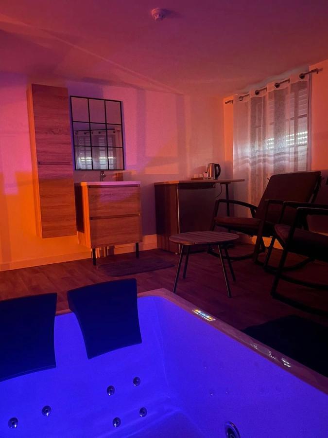 Magnifique Loft 35M2 Jacuzzi Rvb Night 1 Hotel Amiens Exterior photo